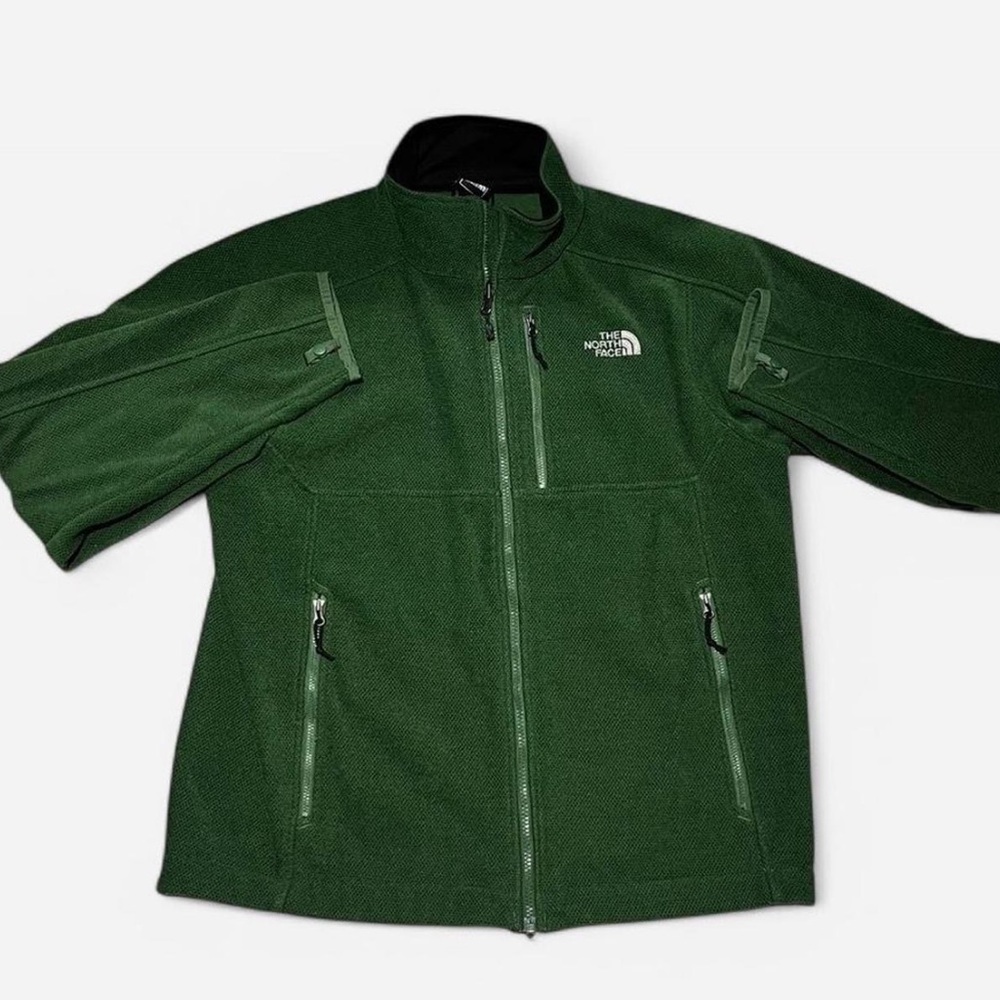 The North Face Green Fleece Jacket - Cozy & Stylish!